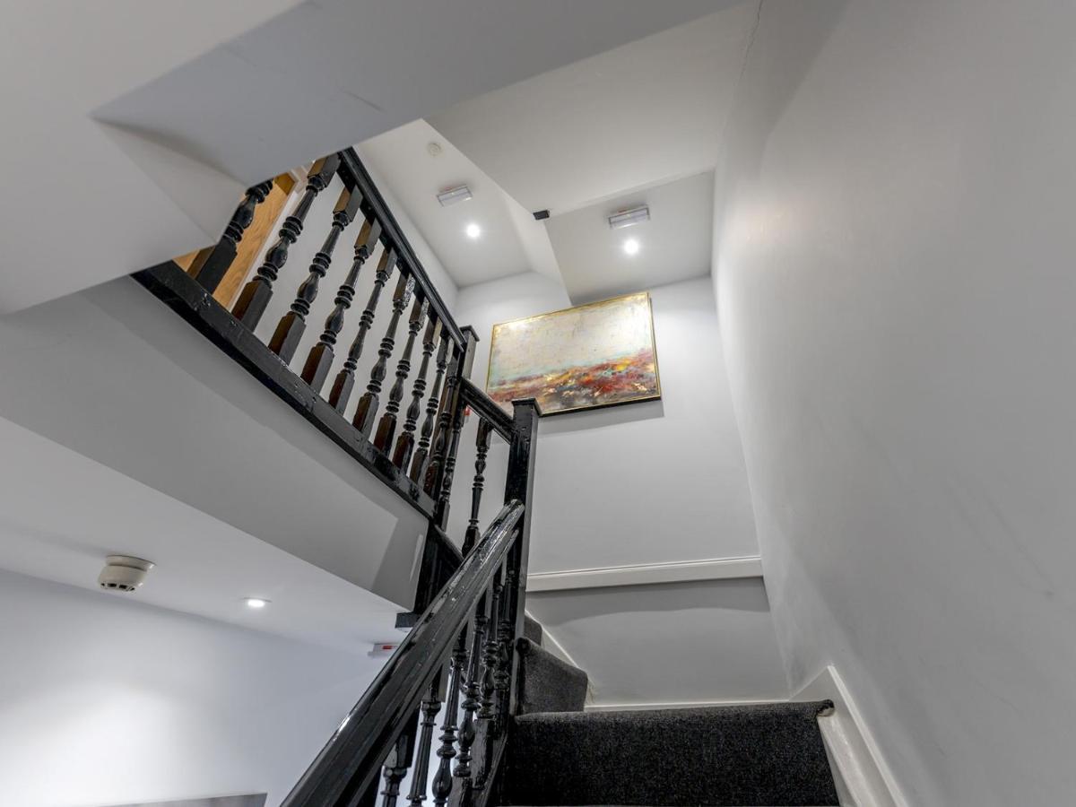 Pass The Keys 5B One Bedrom Central Modern Apartment Shrewsbury Exterior photo